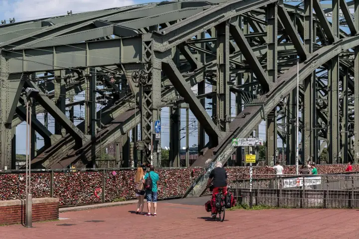 Köln 9