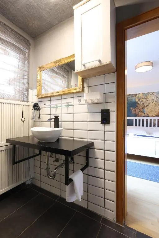 Doppelzimmer mit Balkon 4
