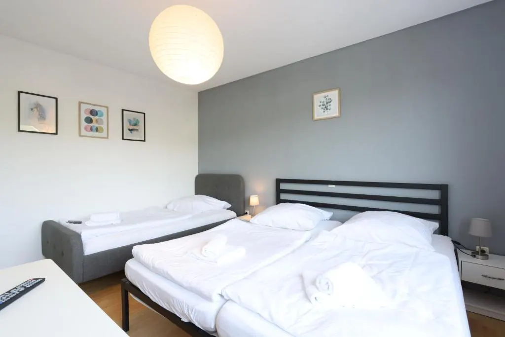 Zweibettzimmer mit Seeblick
